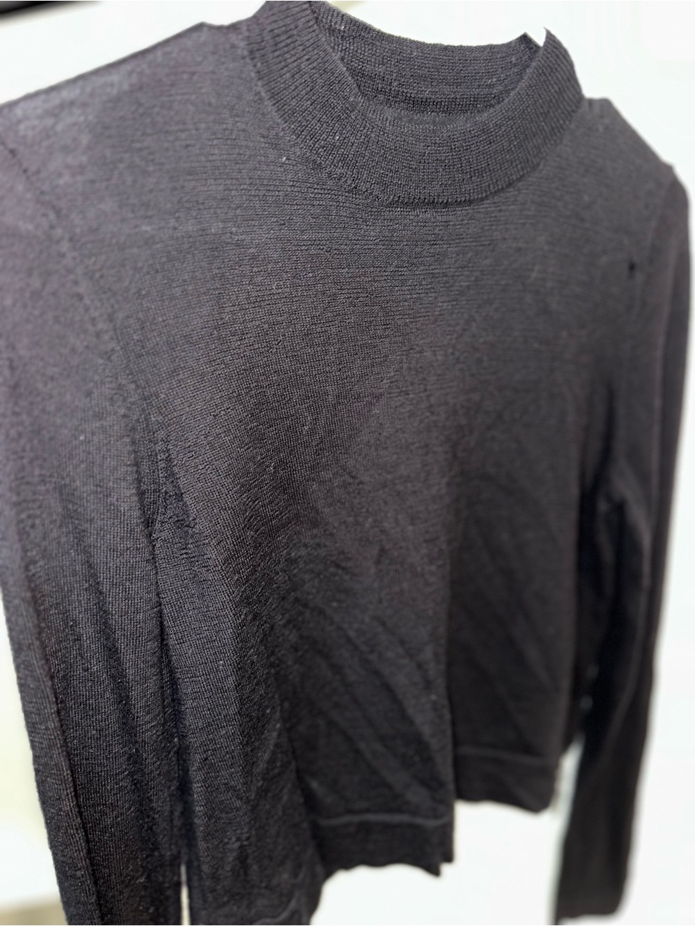 Gymshark discontinued 100% Wool rare addition knit crop sweater with slit